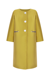 gefütterter Mantel Box aus Duchesse mit drei Knöpfen und weiten Kimonoärmeln in Lindgrün